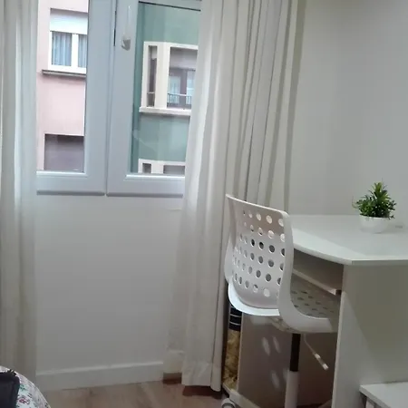 Apartment Gijon דירה